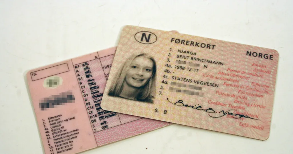 Kjøp et Nowargiansk førerkort.